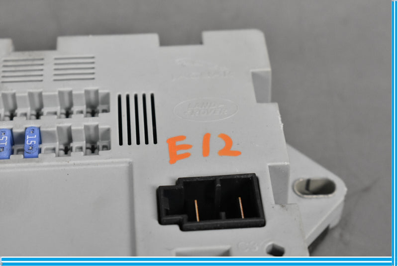 Load image into Gallery viewer, 2013 Jaguar XJ Trunk Relay Junction Fuse Box Oem
