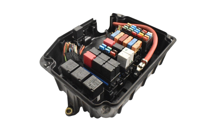 Load image into Gallery viewer, 05-08 Maserati Quattroporte Front Under Hood Fuse Box Junction Relay Oem
