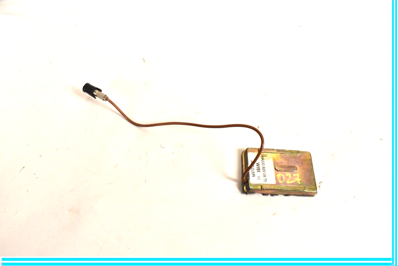 Load image into Gallery viewer, 03-12 Mercedes SL500 SL550 R230 Front Windshield Antenna AMP Module Oem
