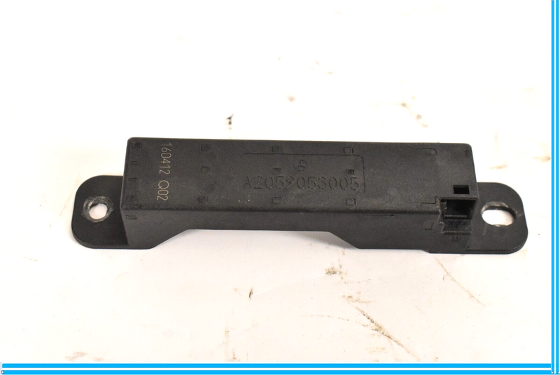 Load image into Gallery viewer, 14-19 Mercedes CLA250 C117 Rear Right Keyless Entry Antenna Receiver Module Oem
