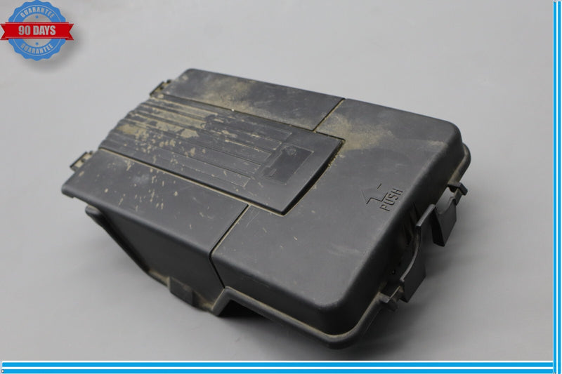 Load image into Gallery viewer, 06-18 Audi A3 A3 Quattro Battery Tray Box Upper Cover Lid Black 3C0915443 Oem
