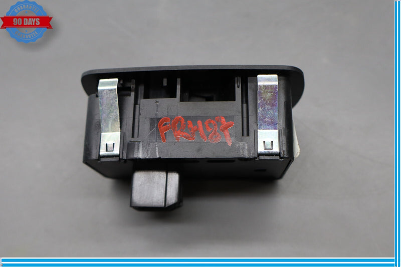 Load image into Gallery viewer, 14-22 Maserati Ghibli M157 Front or Rear Right Side Window Regulator Switch Oem
