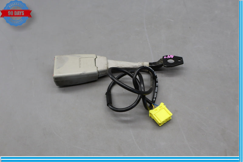 Load image into Gallery viewer, 03-06 Mercedes R230 SL500 Front Left Driver Side Seat Belt Buckle Oem

