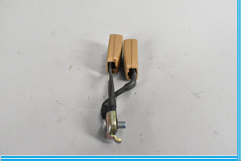 Load image into Gallery viewer, 07-13 Mercedes S550 S600 S350 W221 Rear Center Seat Belt Buckle Receiver Oem
