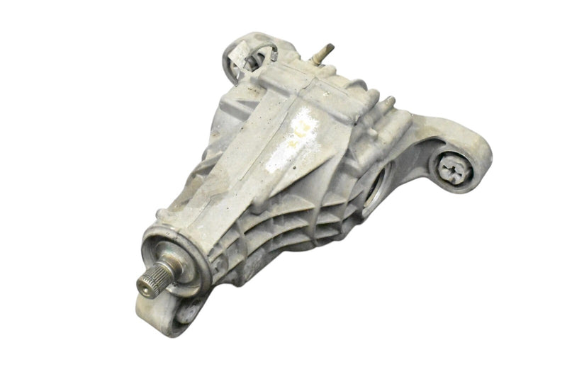 Load image into Gallery viewer, 11-18 Porsche Cayenne Rear Differential Axle Diff Carrier 95835001030 Oem
