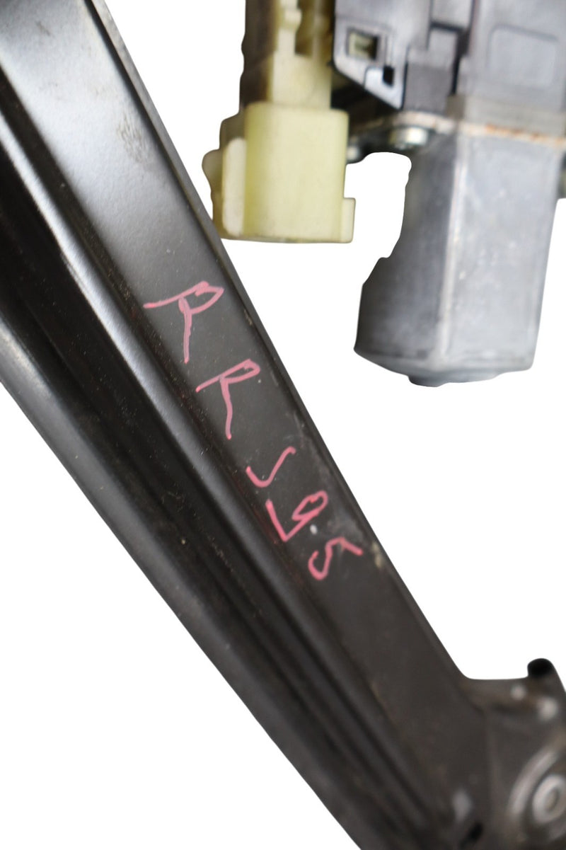 Load image into Gallery viewer, 14-22 Maserati Quattroporte Rear Right Side Window Regulator Motor 670009817 Oem
