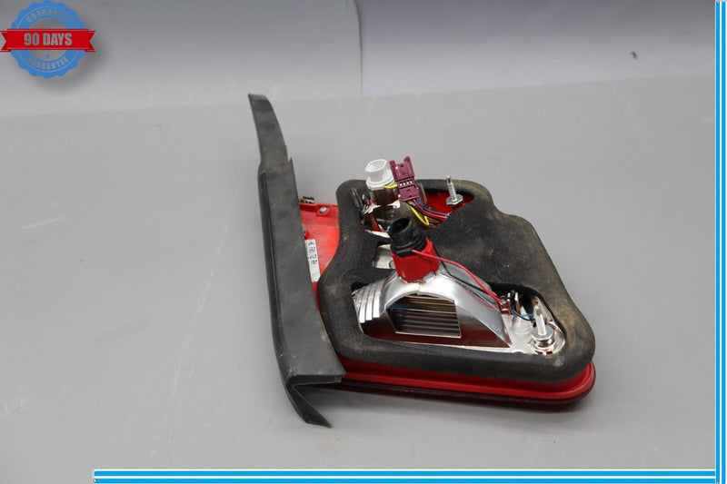 Load image into Gallery viewer, 09-12 BMW 750Li 750Li xDrive Rear Right Passenger Side Inner Tail Light Lamp Oem
