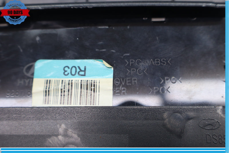 Load image into Gallery viewer, 11-13 Hyundai Equus SIG Rear Roof Interior Dome Light Lamp Assembly Oem
