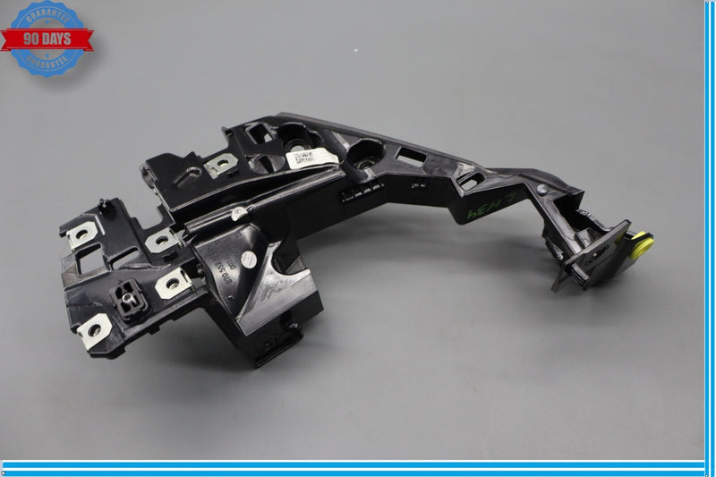 Load image into Gallery viewer, 10-16 Porsche Panamera Front Left Driver Side Dashboard Support Bracket Oem
