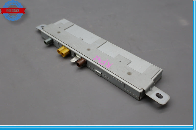 Load image into Gallery viewer, 06-12 Bentley Continental Antenna Booster AMP Amplifier Unit 3W5035225H Oem
