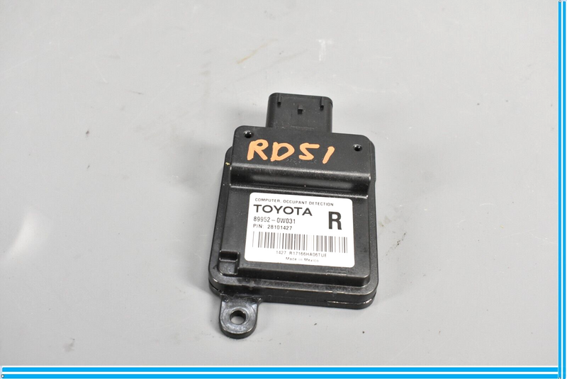 Load image into Gallery viewer, 07-12 Lexus LS460 Front Right Seat Occupant Detection Module 899520w031 Oem
