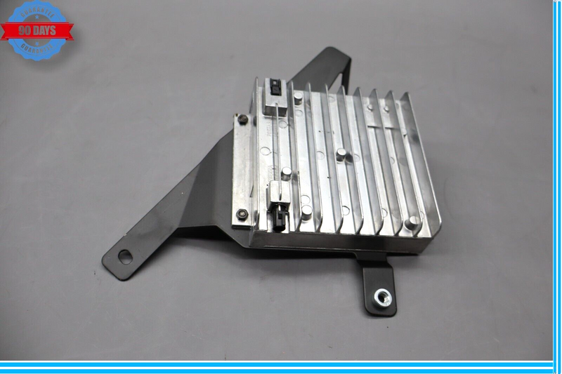 Load image into Gallery viewer, 00-06 Mercedes S600 S500 W220 Antenna Amplifier Booster Module Oem
