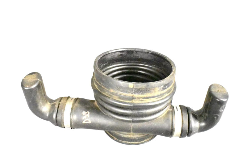 Load image into Gallery viewer, 04-19 Maserati Quattroporte GranTuriso Air Intake Duct Pipe Hose 215889 Oem
