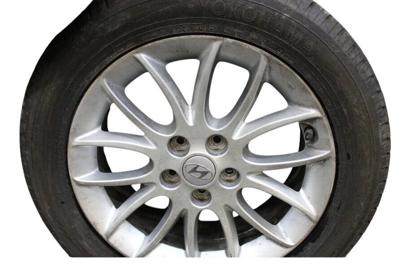 Load image into Gallery viewer, 2009 Hyundai Genesis 4.6L Wheel Tire Rim Assembly Set Of 4 529103M050 Oem
