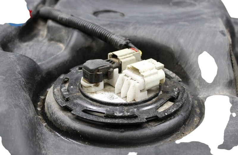 Load image into Gallery viewer, 18-25 Buick Enclave Avenir Fuel Gas Tank Reservoir 84865847 Oem

