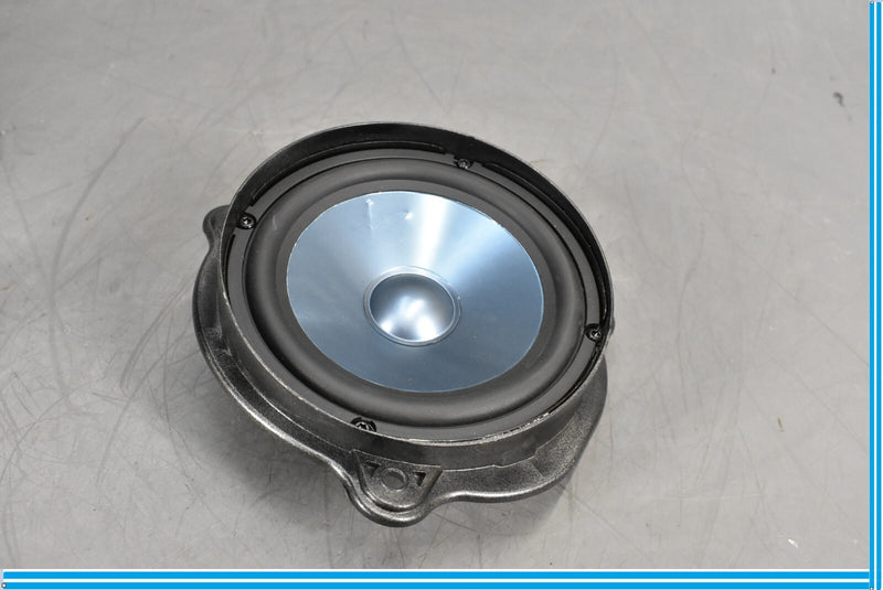 Load image into Gallery viewer, 06-11 Mercedes CLS550 CLS500 W219 Front Right Passenger Door Speakers Sound Oem
