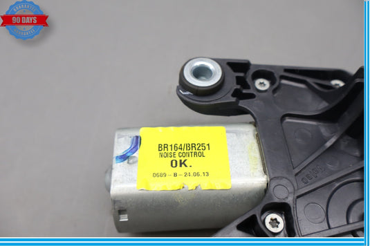 06-19 Mercedes X164 GL550 ML63 AMG Rear Glass Windshield Wiper Motor Oem