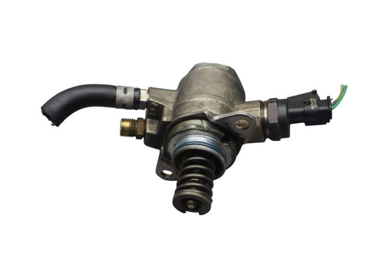 Load image into Gallery viewer, 12-15 Audi A6 A6 Quattro 3.0L Engine High Pressure Fuel Pump 07L127026Q Oem
