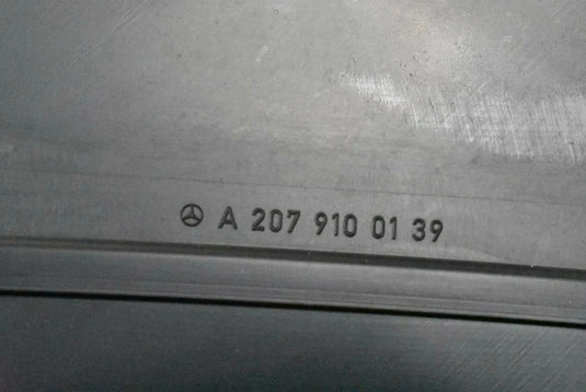 10-17 Mercedes W207 C250 E350 C300 Front Left & Right Seat Back Cover Panel Oem