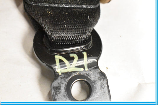 09-13 BMW 750i 750Li F01 F02 Rear Center Seatbelt Buckle Latch Receiver Oem