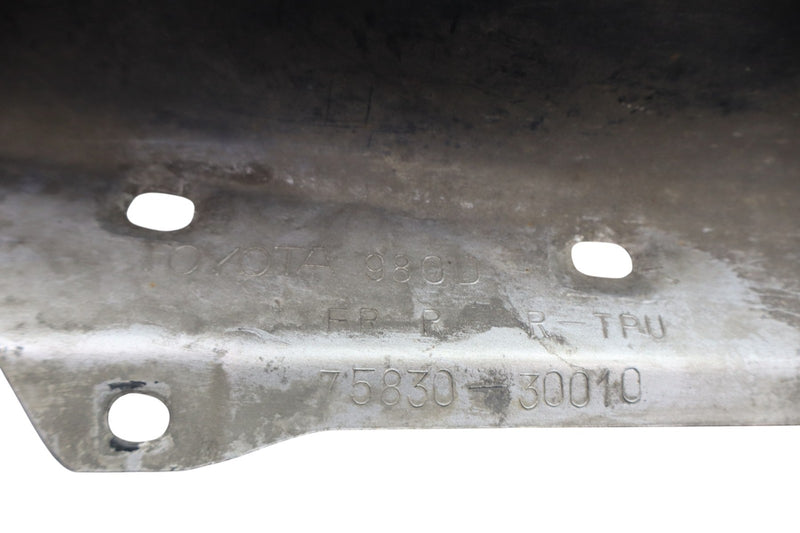 Load image into Gallery viewer, 93-97 Lexus GS300 3.0L Front Right Rocker Panel Molding Trim 75830-30010 Oem
