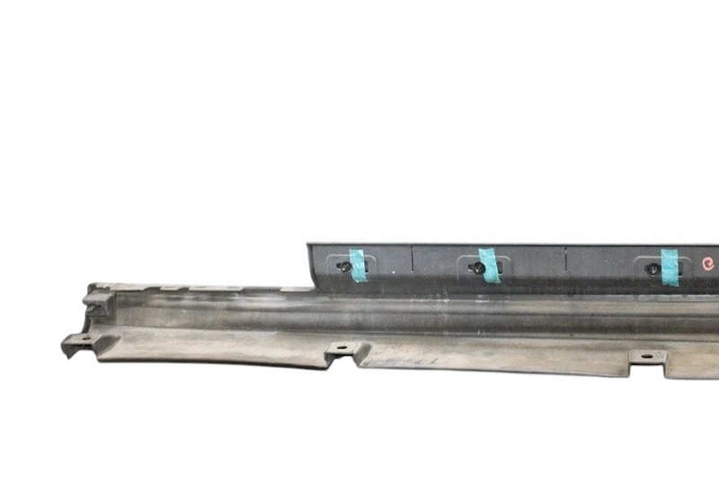 Load image into Gallery viewer, 14-17 Maserati Ghibli Right Side Rocker Skirt Molding Trim Panel 06700288400 Oem
