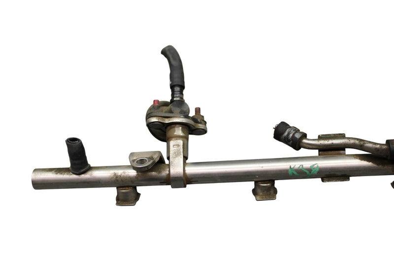 Load image into Gallery viewer, 09-12 Hyundai Equus Genesis 4.6L 5.0L Engine Fuel Injection Rail Assembly Oem
