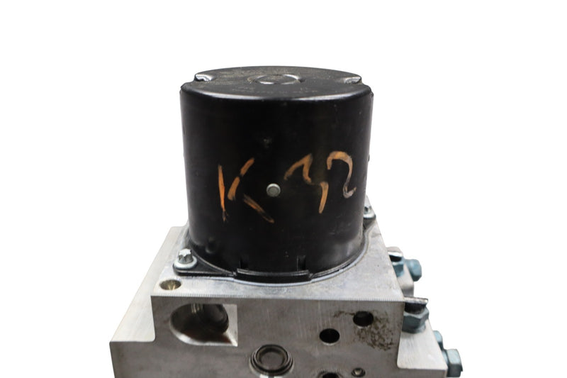 Load image into Gallery viewer, 10-12 BMW 535XI GT 550i GT ABS Anti Lock Brake Pump Control Module Unit Oem

