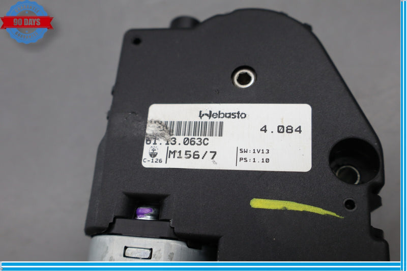 Load image into Gallery viewer, 14-24 Maserati Quattroporte SQ4 M156 Sunroof Sun Roof Motor 673000063 Oem
