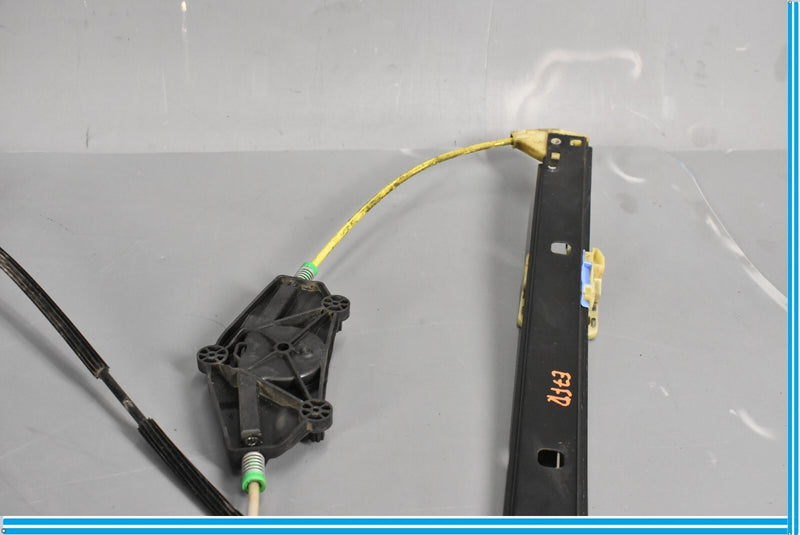 Load image into Gallery viewer, 09-12 Audi A4 Wagon Front Right Side Door Window Regulator W/o Motor Oem
