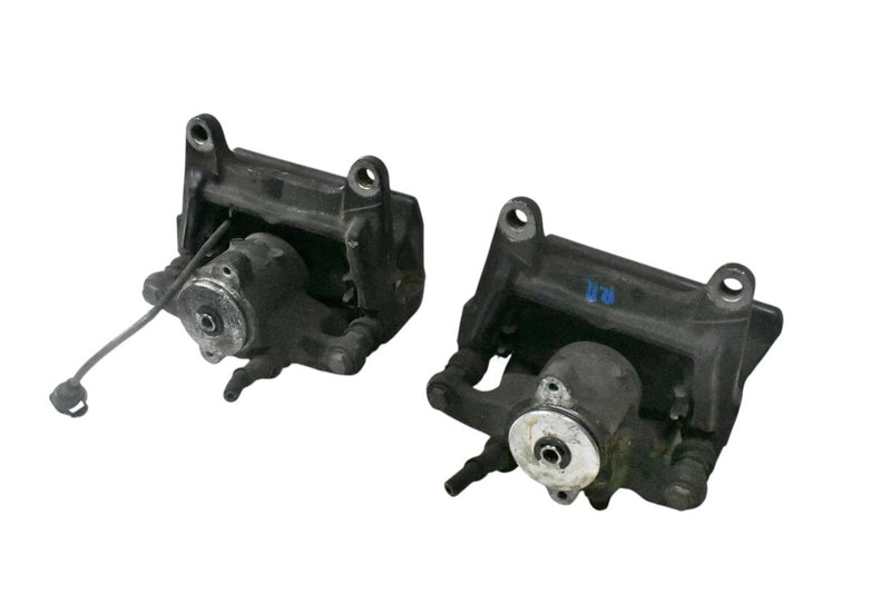 Load image into Gallery viewer, 03-06 Bentley Continental Flying Spur GT Rear Left Side Brake Caliper Set of 2
