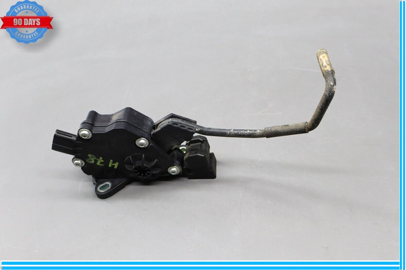Load image into Gallery viewer, 07-12 Lexus XF40 LS460 Gas Acceleration Pedal Accelerator Sensor 7811050010 Oem
