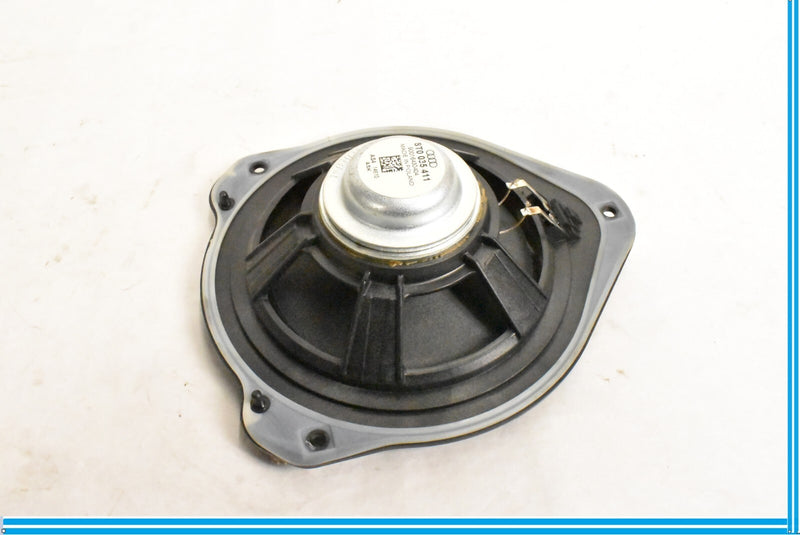 Load image into Gallery viewer, REAR LEFT/RIGHT SPEAKER Audi  A5 RS5 S5 08 09 10 11 12 13 14 15 OEM 8T0035411
