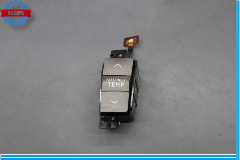 Load image into Gallery viewer, 07-09 Lexus XF40 LS460 Passenger Temp Up Down Control Switch Black Oem

