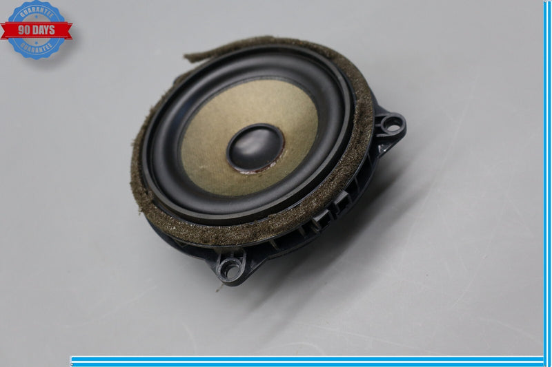 Load image into Gallery viewer, 12-16 BMW F30 328i Front Right Passenger Side Door HIFI Midrange Speaker Oem
