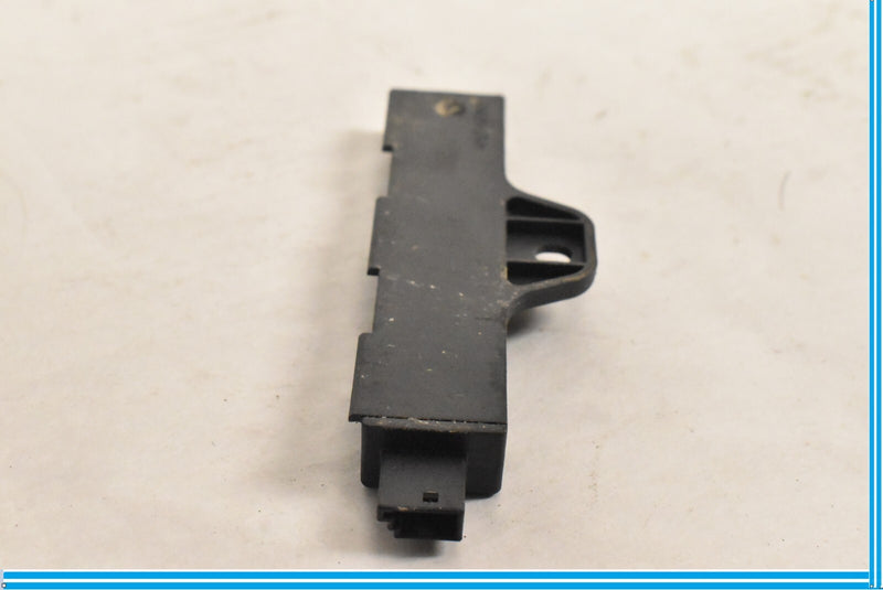 Load image into Gallery viewer, 2011-2016 BMW 750I - Keyless Entry Antenna
