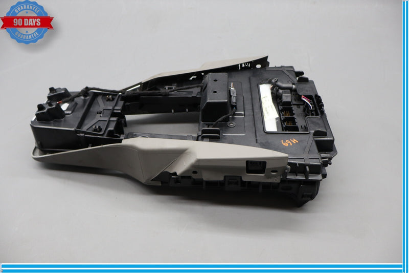 Load image into Gallery viewer, 11-18 Porsche Cayenne S Front Center Console AC A/C Heater Climate Controller Oe
