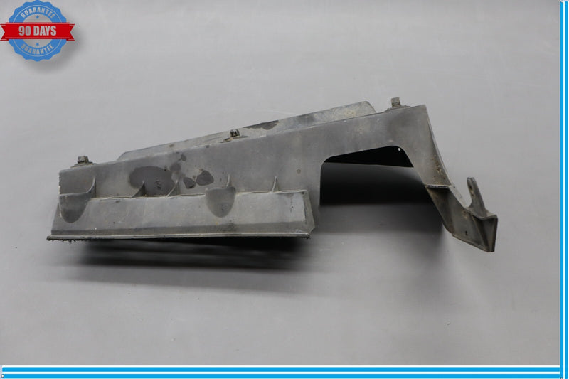 Load image into Gallery viewer, 07-09 Lexus LS460 XF40 Rear Right Lower Bumper Retainer Bracket 52565-50050 Oem
