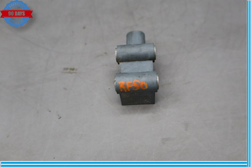 Load image into Gallery viewer, 09-16 BMW 750Li 750Li xDrive Rear Right Door Impact Crash Pressure Sensor Oem
