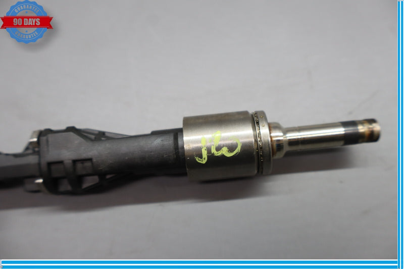Load image into Gallery viewer, 11-16 BMW 535i xDrive Engine Motor Fuel Injector 0261500109 Oem

