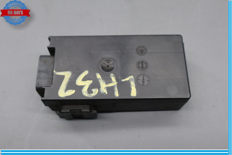 Load image into Gallery viewer, 02-05 Ford Thunderbird Left Driver Side Heated Seat Control Unit Module Oem

