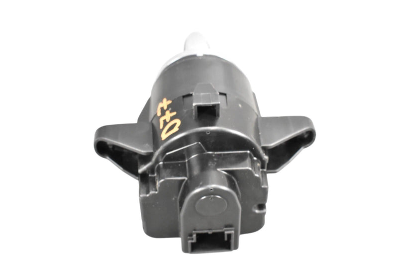 Load image into Gallery viewer, 11-14 Volkswagen VM Touareg Engine Start Ignition Switch W/ key 7P6905843 Oem
