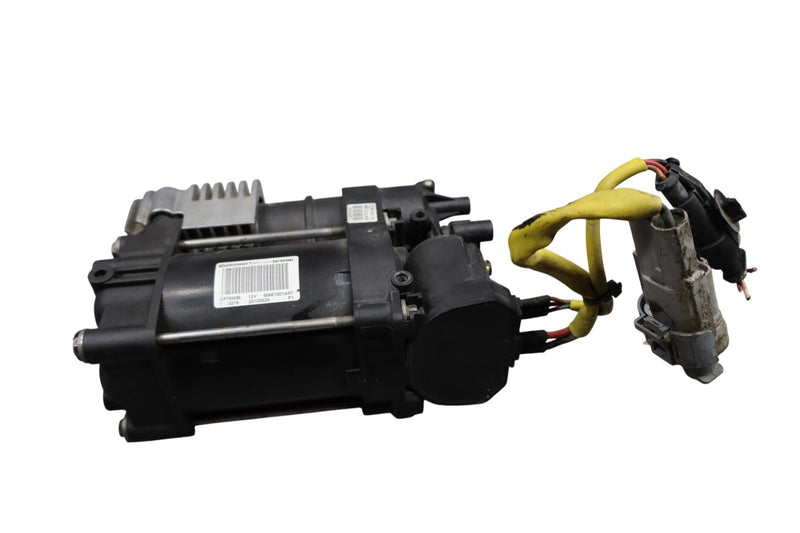 Load image into Gallery viewer, 11-16 Hyundai Equus 5.0L Air Ride Suspension Air Compressor Pump Assembly Oem
