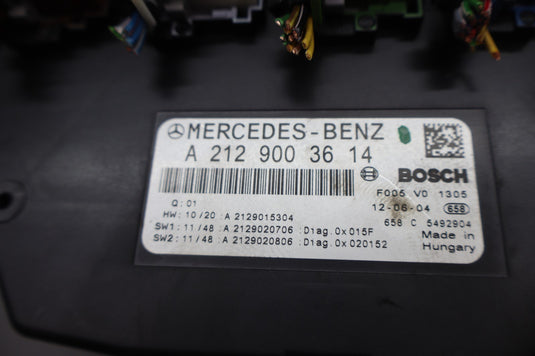 10-16 Mercedes W212 E350 E550 CLS550 Front SAM Module Relay Fuse Box Oem