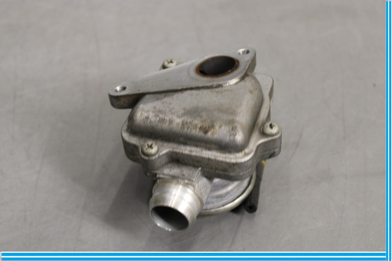 Load image into Gallery viewer, 05-15 Mercedes CL550 E550 CLK350 W209 W212 W216 Engine Motor Air EGR Valve Oem
