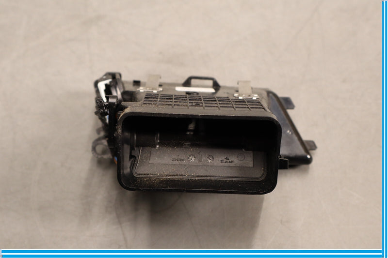 Load image into Gallery viewer, 10-12 Mercedes W212 E350 E250 Right Side Dashboard Dash AC A/C Air Vent OEM
