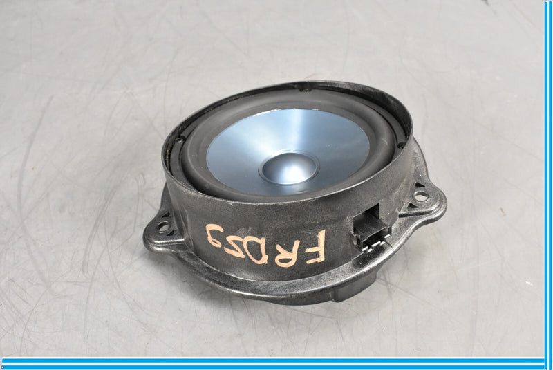 Load image into Gallery viewer, 06-11 Mercedes CLS550 CLS500 W219 Front Right Passenger Door Speakers Sound Oem
