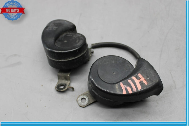 Load image into Gallery viewer, 02-10 Lexus SC430 Horn Set High And Low Note Horns 86520-24050 Oem
