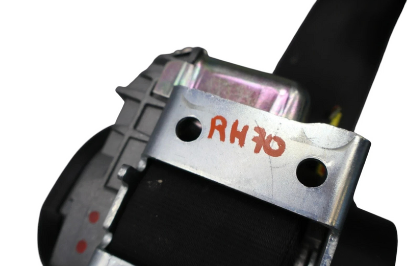 Load image into Gallery viewer, 14-17 Maserati Quattroporte Rear Right Side Seat Belt Retractor 622238800 Oem
