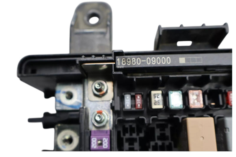Load image into Gallery viewer, 2015 Hyundai Genesis Fuse Box Relay Control Module Unit 1898009001 OEM
